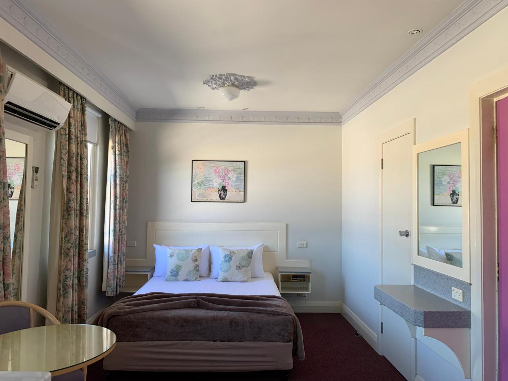 Moruya Monarch Hotel Extérieur photo