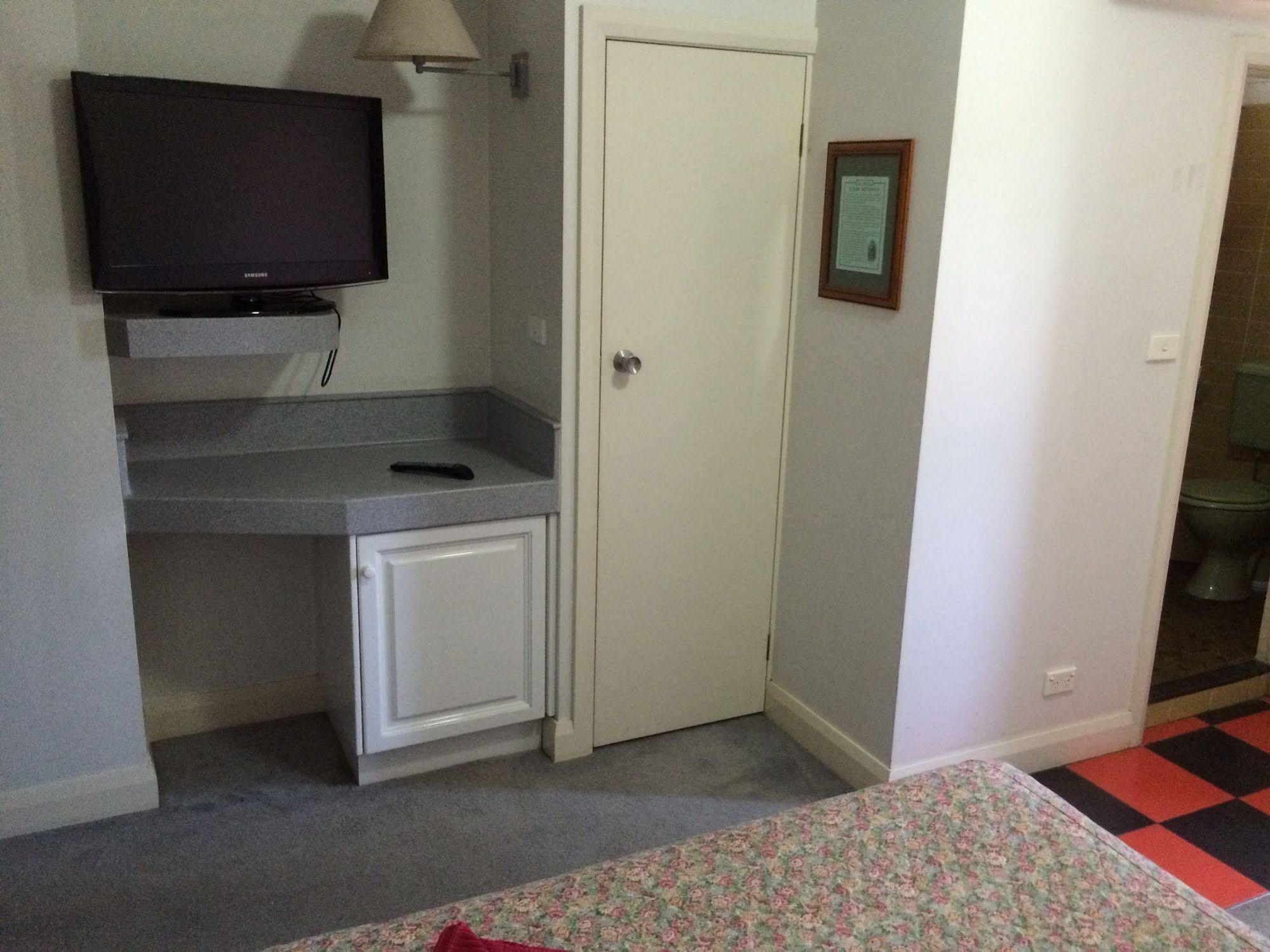 Moruya Monarch Hotel Extérieur photo